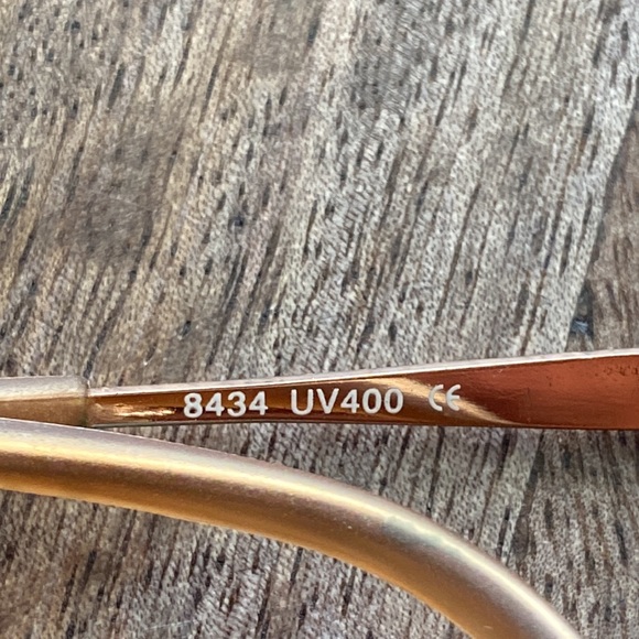 Women’s retro Polaroid UV400 rimless sunglasses Gold tan rectangular lightweight - Picture 4 of 9